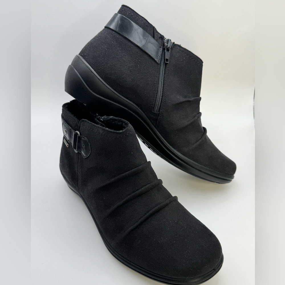 Romika Women's Cassie 47 Waterproof Black Booties size EU 37 US 6.5
